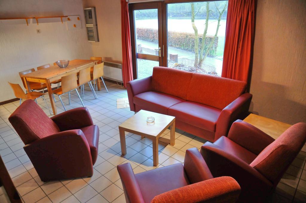 Les Doyards Hotel Vielsalm Room photo